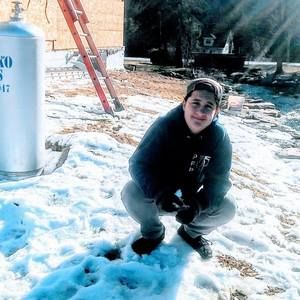 Meet your Posher, Emanuel